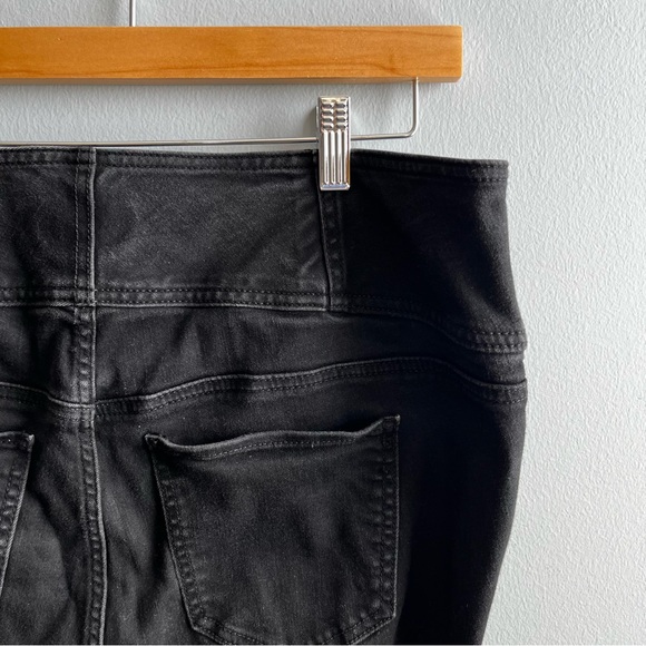 Torrid Feel the Fit Skinny Jeans Women's 14R Black High Rise Button Fly - Picture 5 of 12